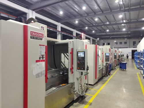 15台（tái）高去除機床交付成都某航空公司使用